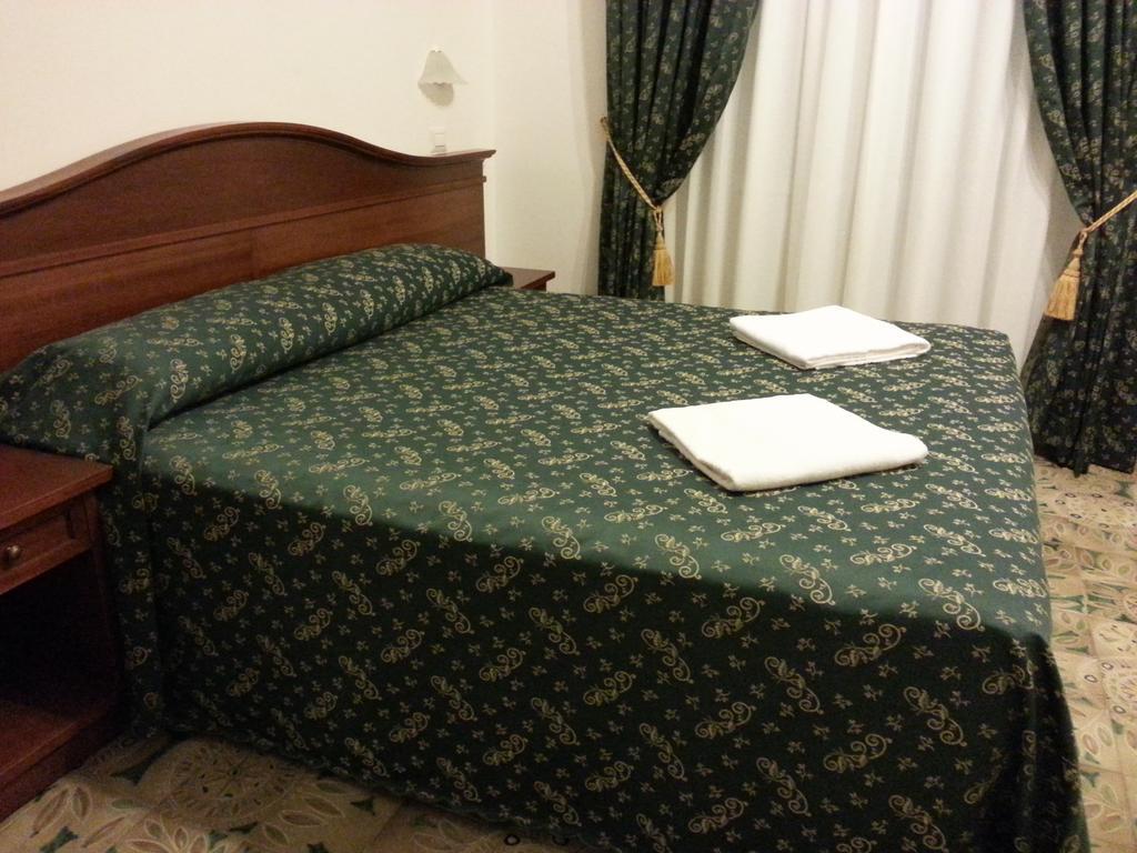 Guesthouse Alex II Rome Bilik gambar