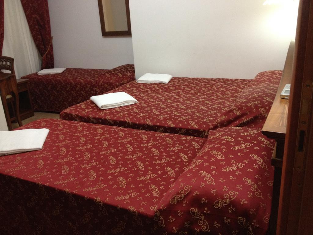 Guesthouse Alex II Rome Bilik gambar